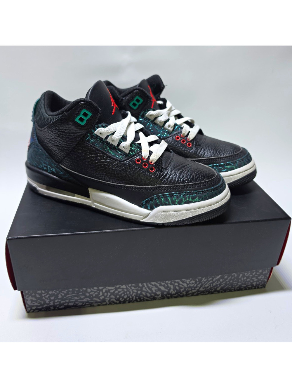 Jordan Air Jordan 3 Retro (GS) Black/Red/Green Mid Top Sneakers US 4 FV5437-001